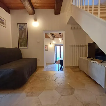 Finestre Aquilane- Affitti Brevi Italia Apartament *